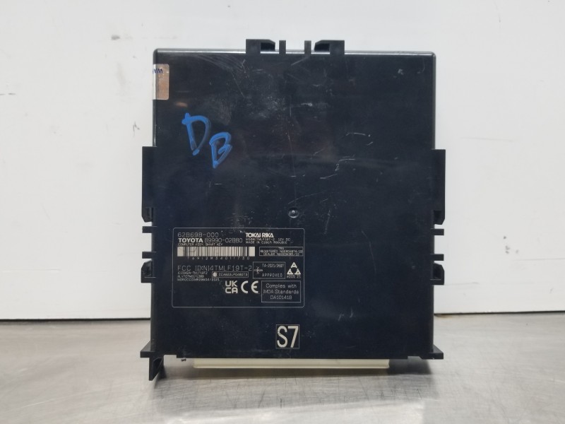 Recambio de modulo electronico para toyota corolla touring sports (e21) hybrid referencia OEM IAM 8999002B80  