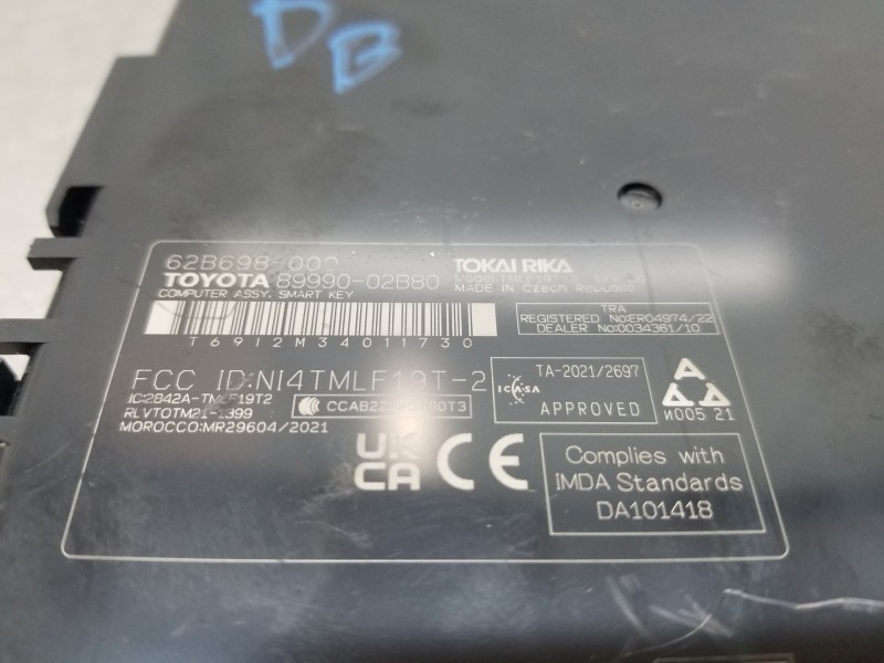 Recambio de modulo electronico para toyota corolla touring sports (e21) hybrid referencia OEM IAM 8999002B80  