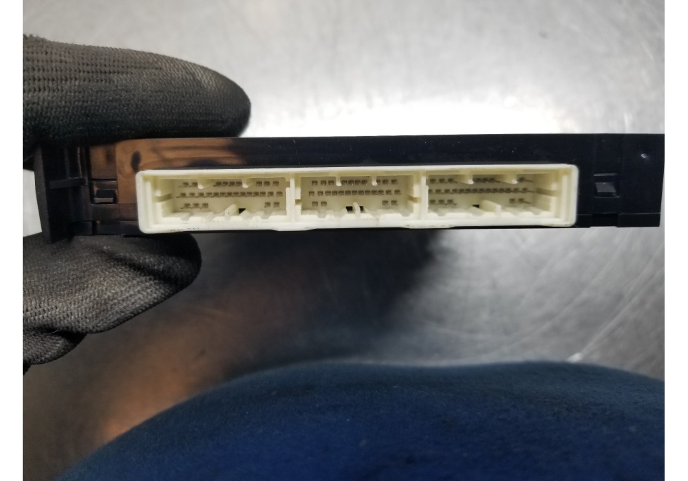 Recambio de modulo electronico para toyota corolla touring sports (e21) hybrid referencia OEM IAM 8999002B80  