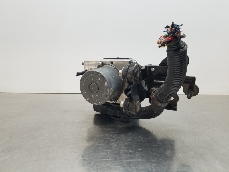 Recambio de abs para toyota corolla touring sports (e21) hybrid referencia OEM IAM 4454002D70  