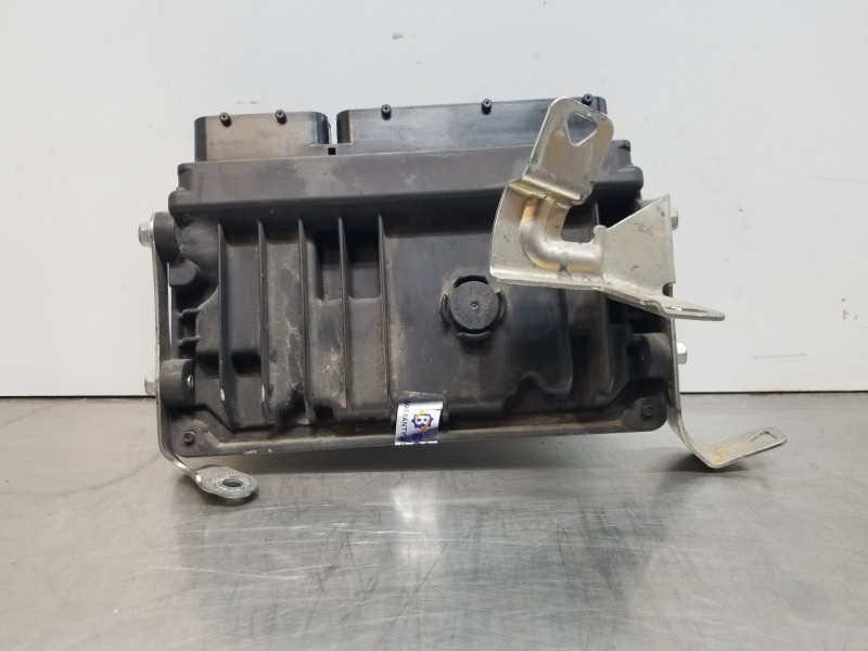 Recambio de centralita motor uce para toyota corolla touring sports (e21) hybrid referencia OEM IAM 8966602D90  