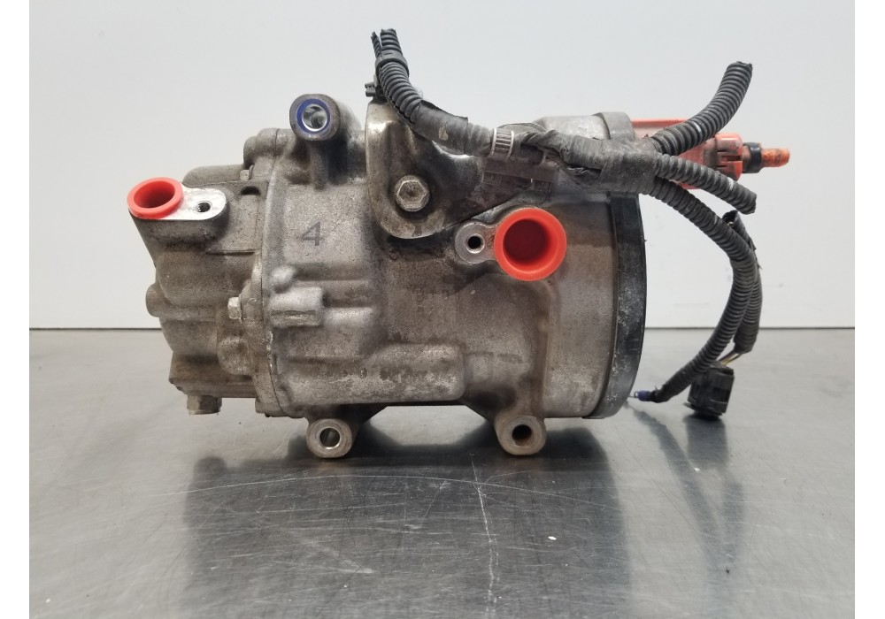 Recambio de compresor aire acondicionado para toyota corolla touring sports (e21) hybrid referencia OEM IAM 0424001202  