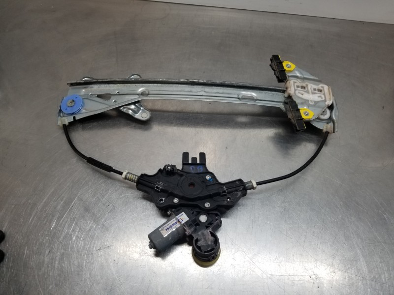 Recambio de elevalunas delantero izquierdo para toyota corolla touring sports (e21) hybrid referencia OEM IAM 6982002742  