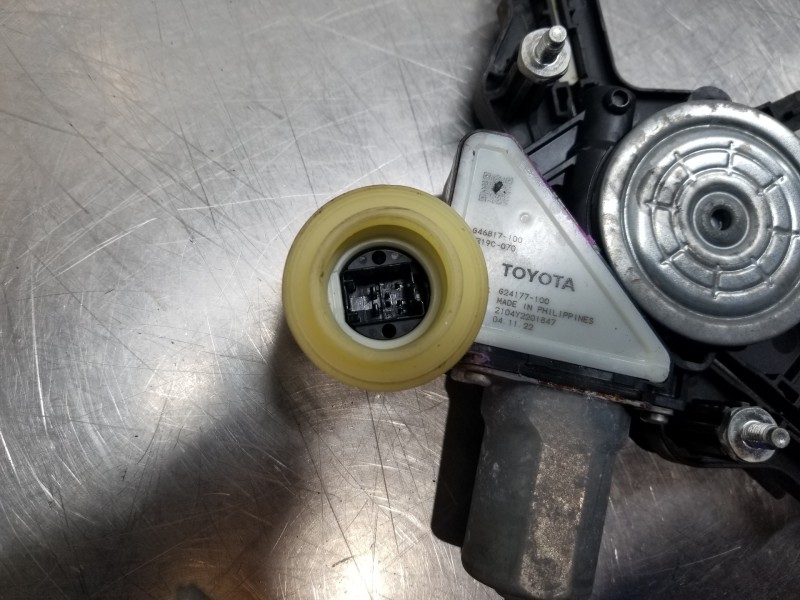Recambio de elevalunas delantero izquierdo para toyota corolla touring sports (e21) hybrid referencia OEM IAM 6982002742  