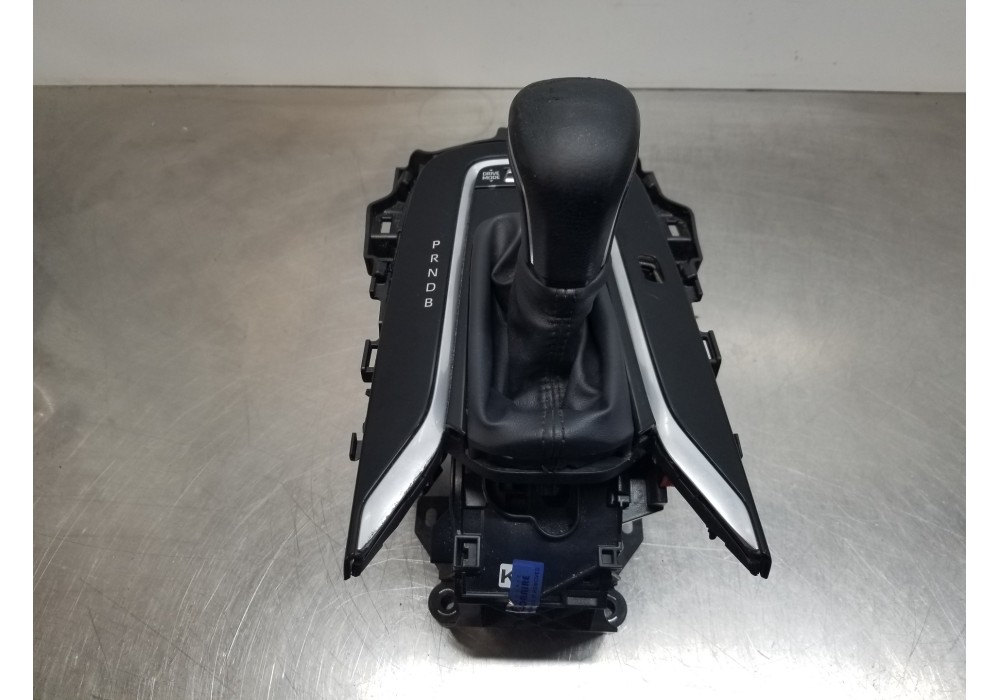 Recambio de palanca cambio para toyota corolla touring sports (e21) hybrid referencia OEM IAM 33560F4050  