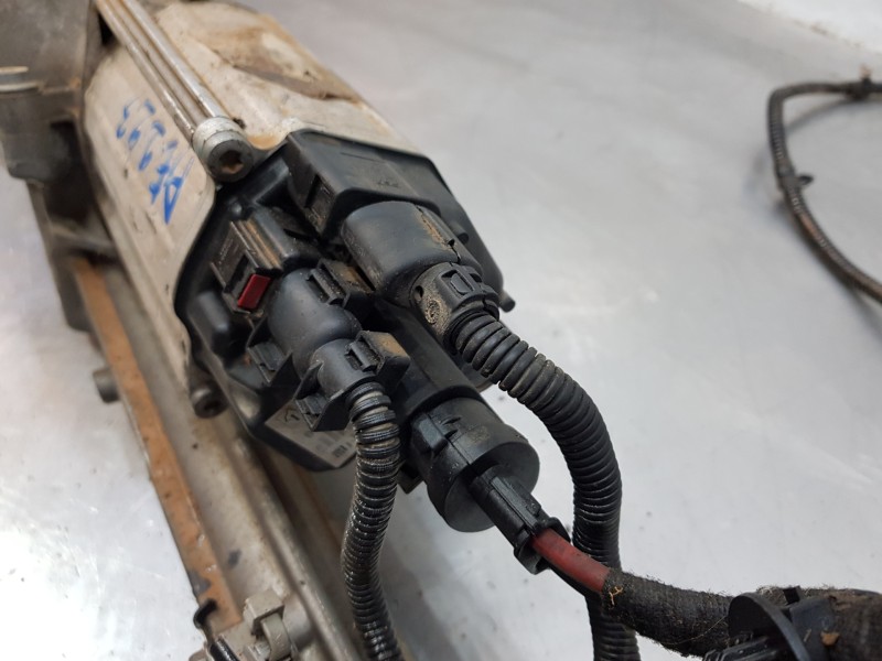 Recambio de cremallera direccion para opel astra j lim. selective referencia OEM IAM 13413955 39101582 