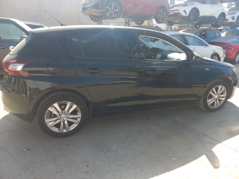 peugeot 308 del año 2015