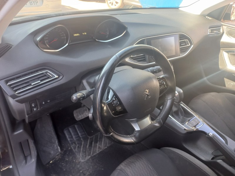 peugeot 308 del año 2015