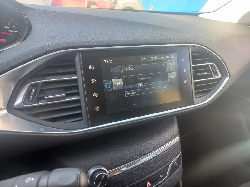 peugeot 308 del año 2015