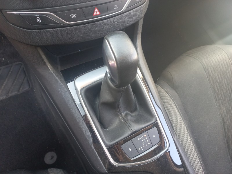 peugeot 308 del año 2015