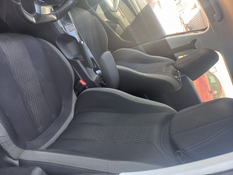 peugeot 308 del año 2015