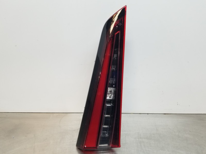 Recambio de piloto trasero izquierdo interior para toyota corolla touring sports (e21) hybrid referencia OEM IAM 8159102E80  