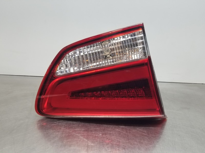 Recambio de piloto trasero izquierdo interior para kia carens ( ) drive referencia OEM IAM 92403A4120 92403A4120 