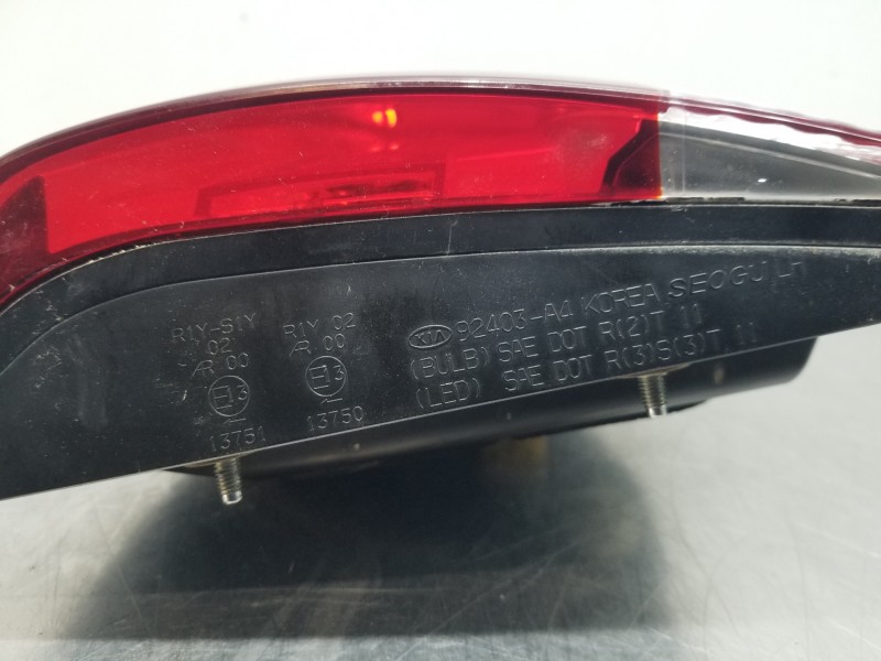 Recambio de piloto trasero izquierdo interior para kia carens ( ) drive referencia OEM IAM 92403A4120 92403A4120 