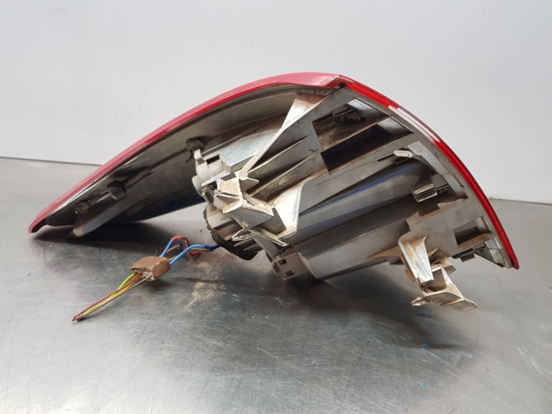 Recambio de piloto trasero derecho para citroen c4 picasso shine referencia OEM IAM 6351CA  