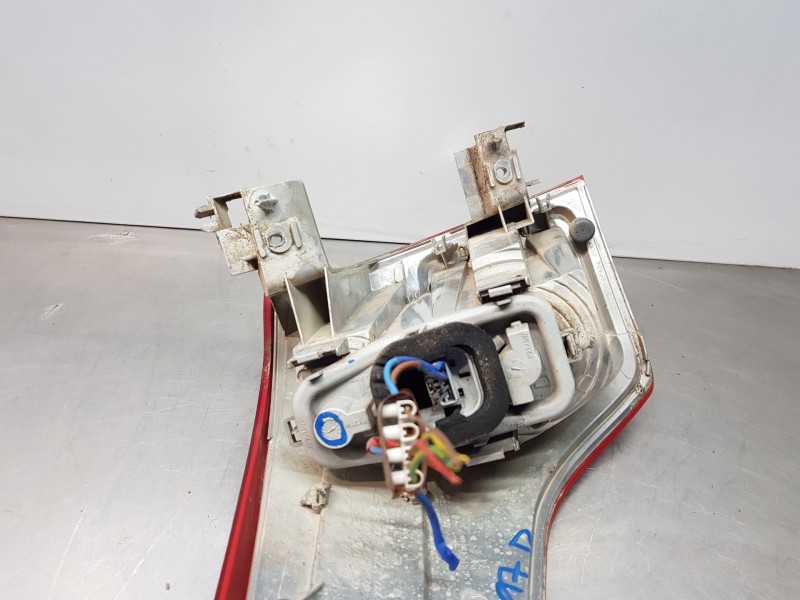 Recambio de piloto trasero derecho para citroen c4 picasso shine referencia OEM IAM 6351CA  