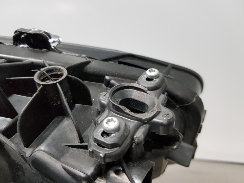 Recambio de faro izquierdo para bmw serie 4 gran coupe (f36) x drive referencia OEM IAM 9505115 9505115-04 