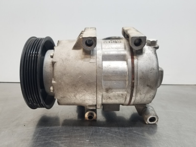 Recambio de compresor aire acondicionado para kia carens ( ) drive referencia OEM IAM 97701A4100  