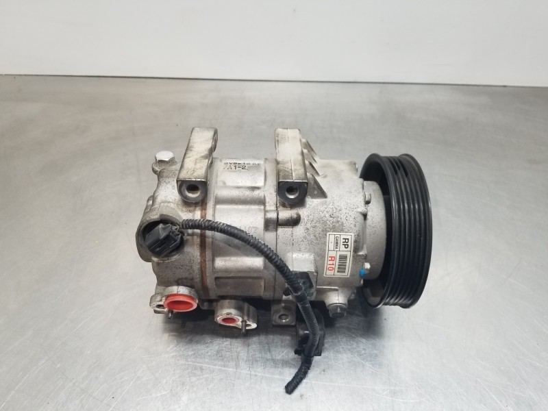 Recambio de compresor aire acondicionado para kia carens ( ) drive referencia OEM IAM 97701A4100  