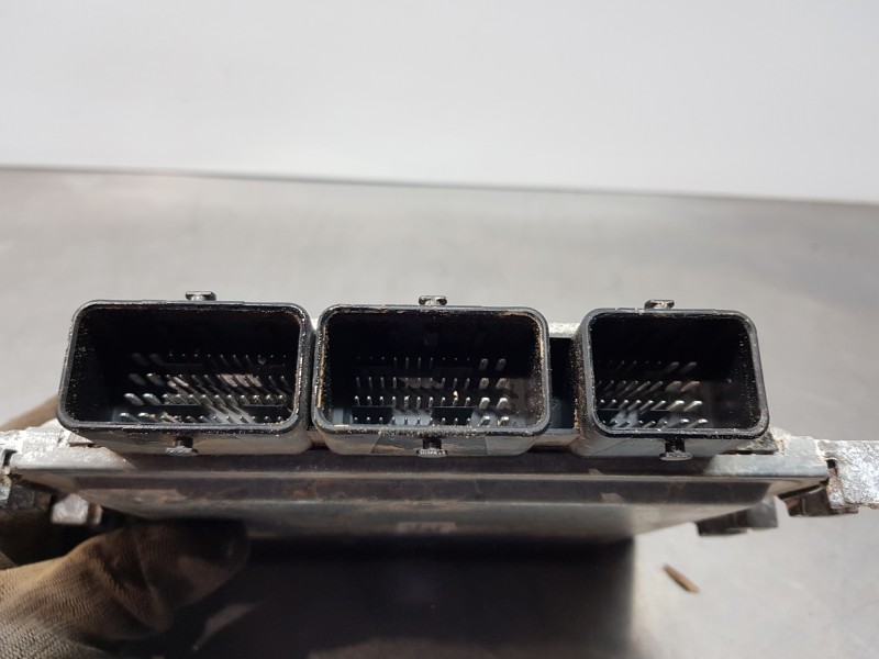 Recambio de centralita motor uce para ford mondeo ber. (ca2) referencia OEM IAM 5WS40595HT  