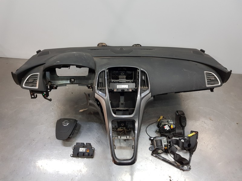 Recambio de kit airbag para opel astra j lim. selective referencia OEM IAM 13301067  