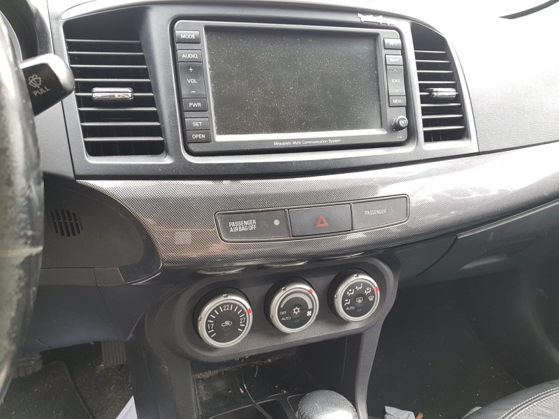 mitsubishi lancer berlina (cy0) del año 2008