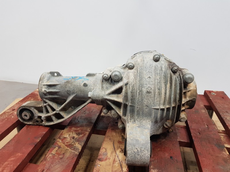 Recambio de diferencial delantero para mercedes clase m (w164) 4matic referencia OEM IAM A1643302102  
