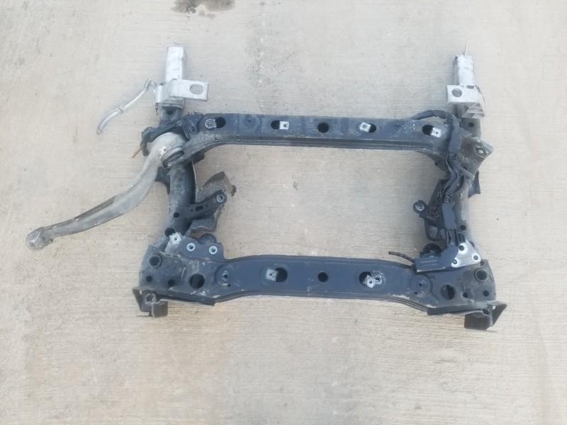 Recambio de puente delantero para mercedes clase c (w205) lim. bluetec referencia OEM IAM A2056280057  