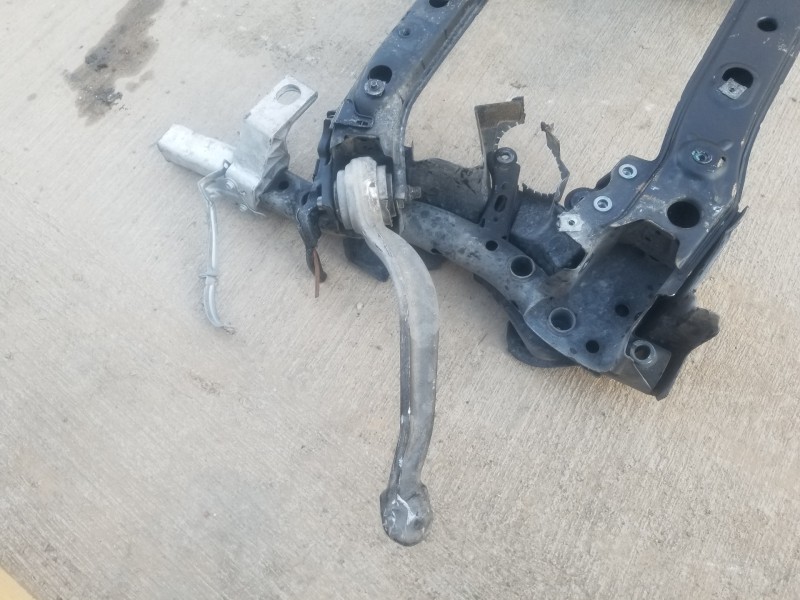 Recambio de puente delantero para mercedes clase c (w205) lim. bluetec referencia OEM IAM A2056280057  