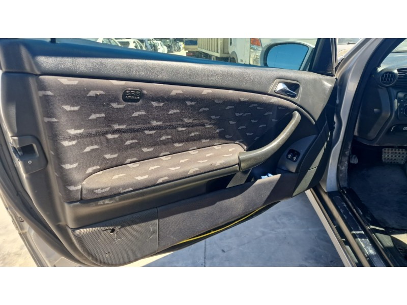 mercedes clase c (w203) sportcoupe del año 2001