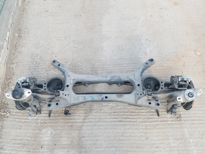 Recambio de puente trasero para toyota corolla touring sports (e21) hybrid referencia OEM IAM 5120602091  