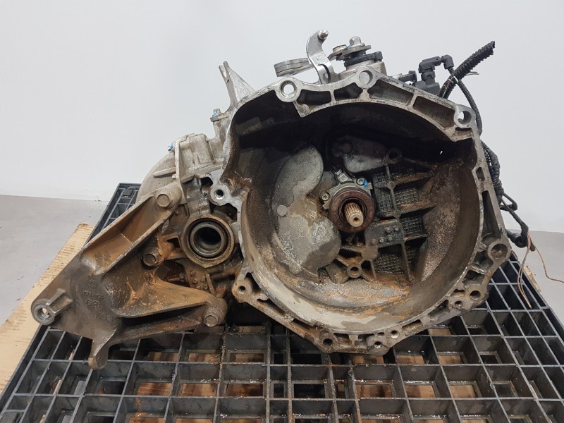 Recambio de caja cambios para opel astra j lim. selective referencia OEM IAM 55584340 5700569 