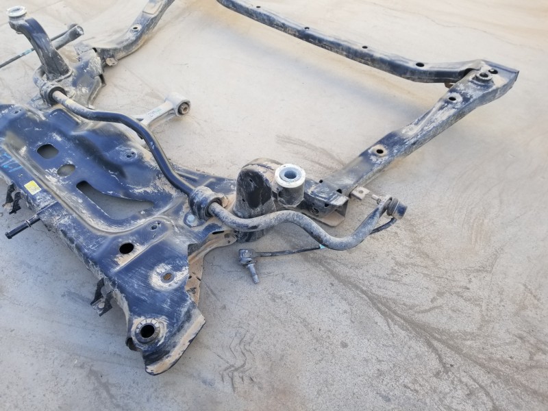 Recambio de puente delantero para kia niro concept referencia OEM IAM 62405AT000  