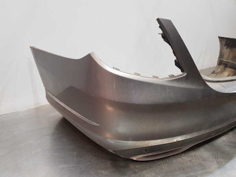 Recambio de paragolpes trasero para mercedes clase c (w205) lim. bluetec referencia OEM IAM A2058806400  