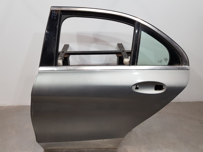 Recambio de puerta trasera izquierda para mercedes clase c (w205) lim. bluetec referencia OEM IAM A205730010564  