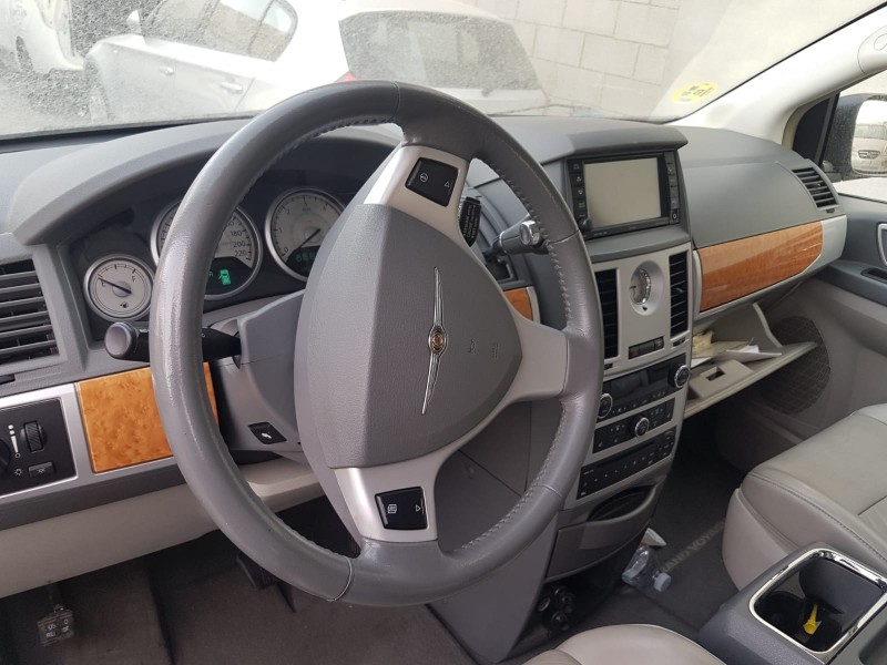 chrysler grand voyager del año 2008