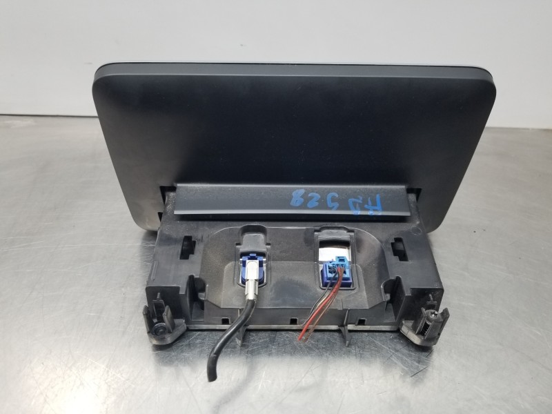 Recambio de pantalla multifuncion para mercedes clase c (w205) lim. bluetec referencia OEM IAM A2059004113  