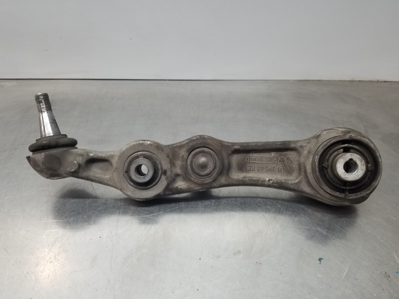 Recambio de brazo suspension inferior delantero derecho para mercedes clase c (w205) lim. bluetec referencia OEM IAM A2053302411