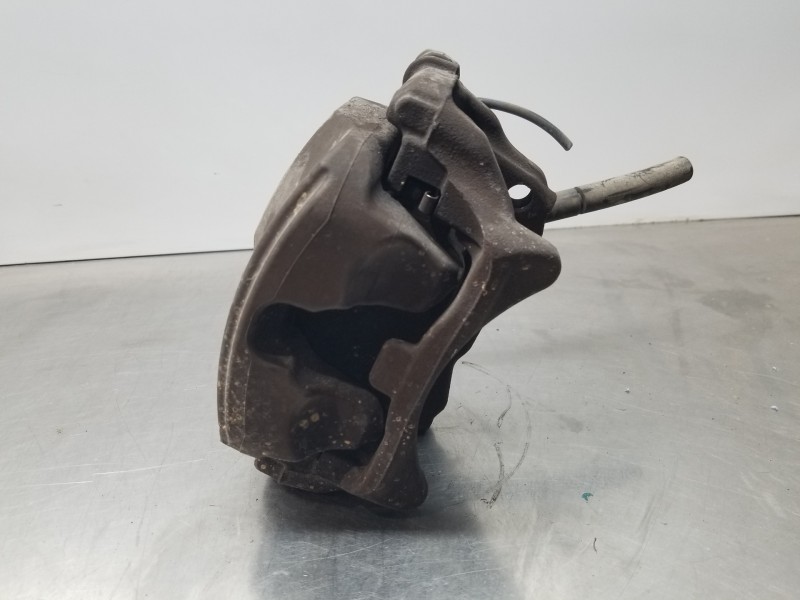 Recambio de pinza freno delantera derecha para mercedes clase c (w205) lim. bluetec referencia OEM IAM A2054210281  