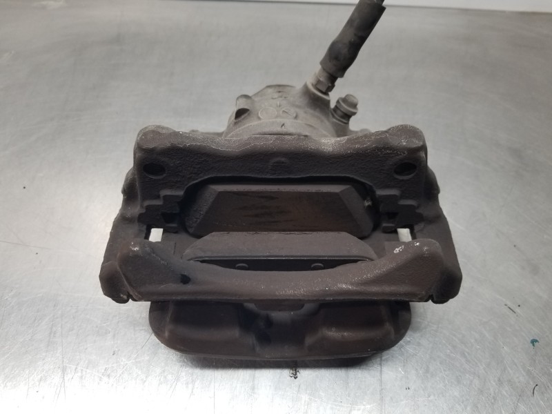 Recambio de pinza freno delantera izquierda para mercedes clase c (w205) lim. bluetec referencia OEM IAM A2054210181  