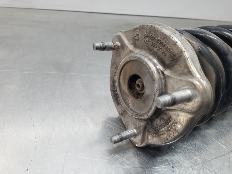 Recambio de amortiguador delantero derecho para mercedes clase c (w205) lim. bluetec referencia OEM IAM A2053200613  