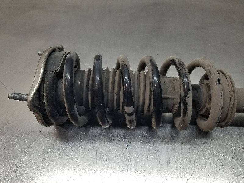 Recambio de amortiguador delantero izquierdo para mercedes clase c (w205) lim. bluetec referencia OEM IAM A2053200613  