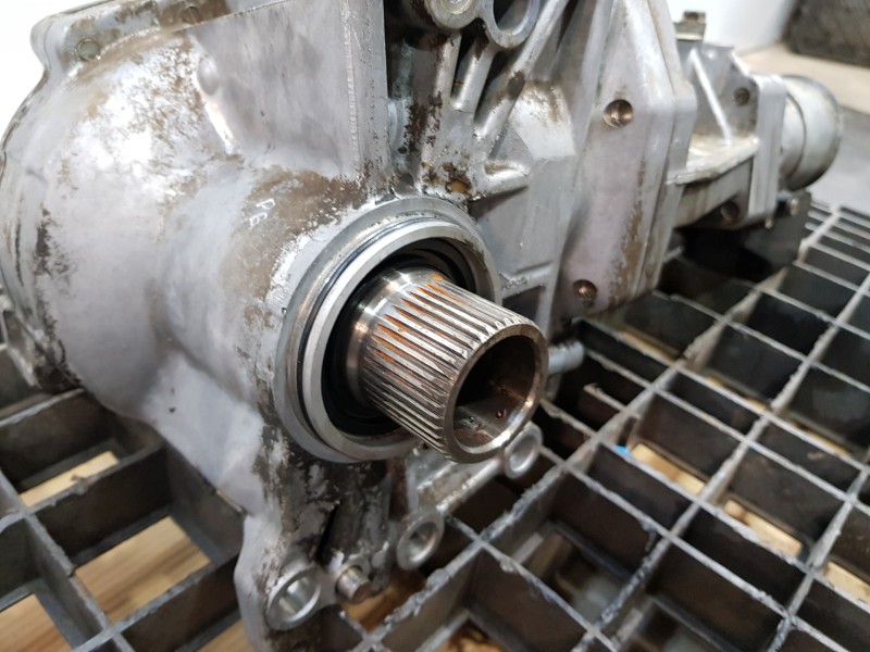 Recambio de caja transfer para mitsubishi outlander (cw0) 2.0 di-d invite referencia OEM IAM 3200A067  