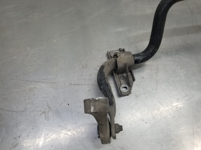 Recambio de barra estabilizadora delantera para mercedes clase c (w205) lim. bluetec referencia OEM IAM A2053230965  