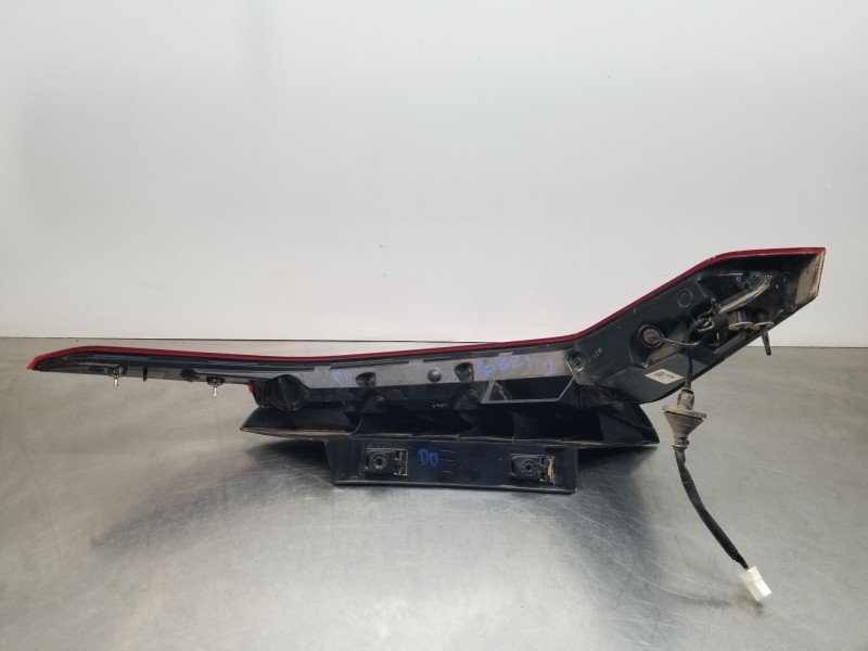 Recambio de piloto trasero izquierdo para kia niro concept referencia OEM IAM 92401AT000  