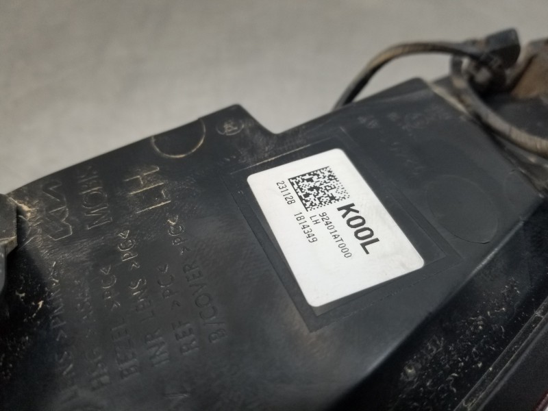 Recambio de piloto trasero izquierdo para kia niro concept referencia OEM IAM 92401AT000  