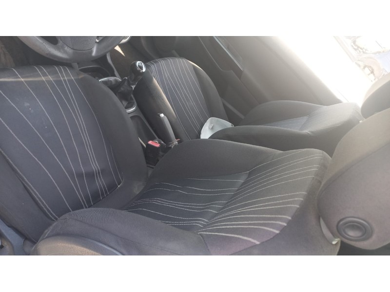 opel corsa d del año 2008