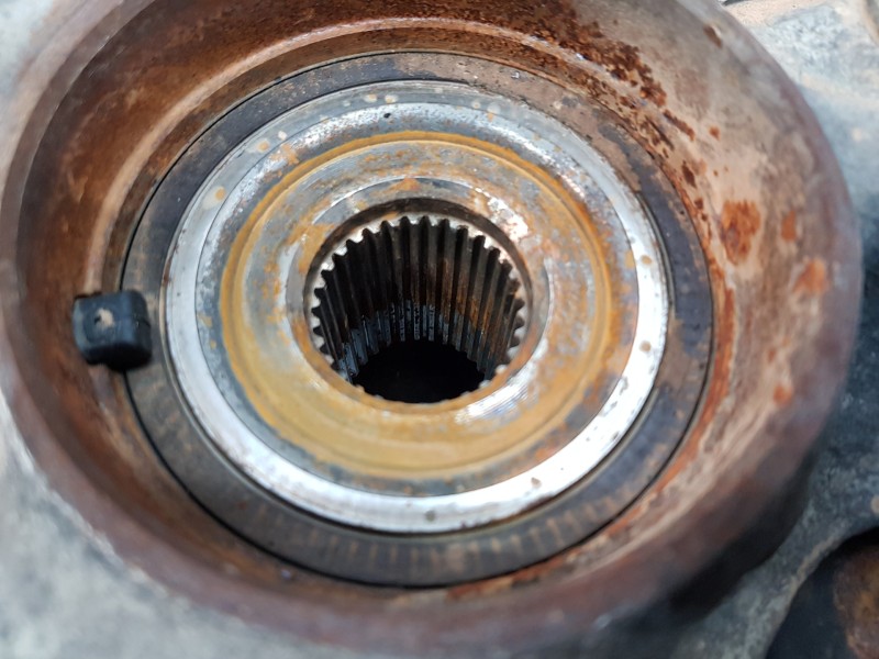 Recambio de mangueta delantera derecha para mercedes clase m (w164) 4matic referencia OEM IAM A1643301420  