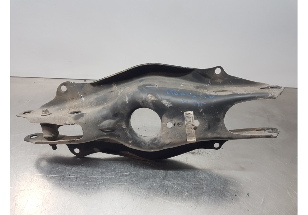 Recambio de brazo suspension inferior trasero derecho para mercedes clase c (w205) lim. bluetec referencia OEM IAM A2053522000  