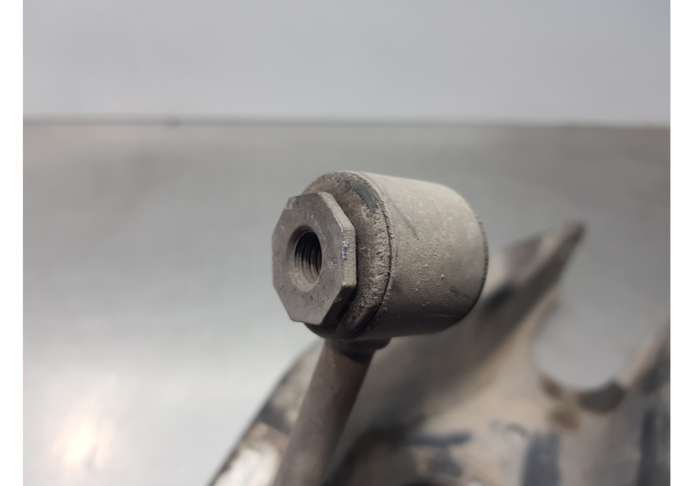 Recambio de brazo suspension inferior trasero derecho para mercedes clase c (w205) lim. bluetec referencia OEM IAM A2053522000  